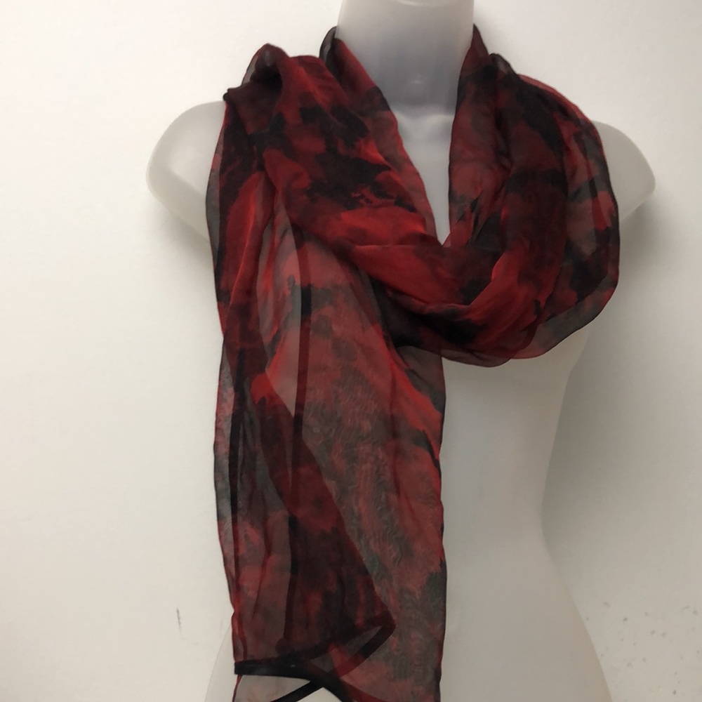 VTG Bernie of New York Elegant Dramatic Silk Chiffon Floral Motif Oblong Scarf